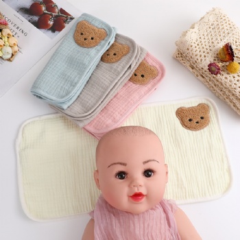 Baby bear embroidered saliva towel